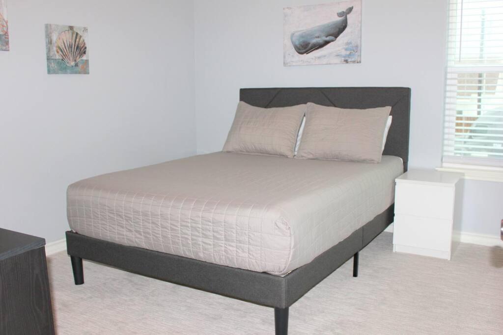 Spacious Home, Short Walk To Beach, Heated Pool! Corpus Christi Bagian luar foto